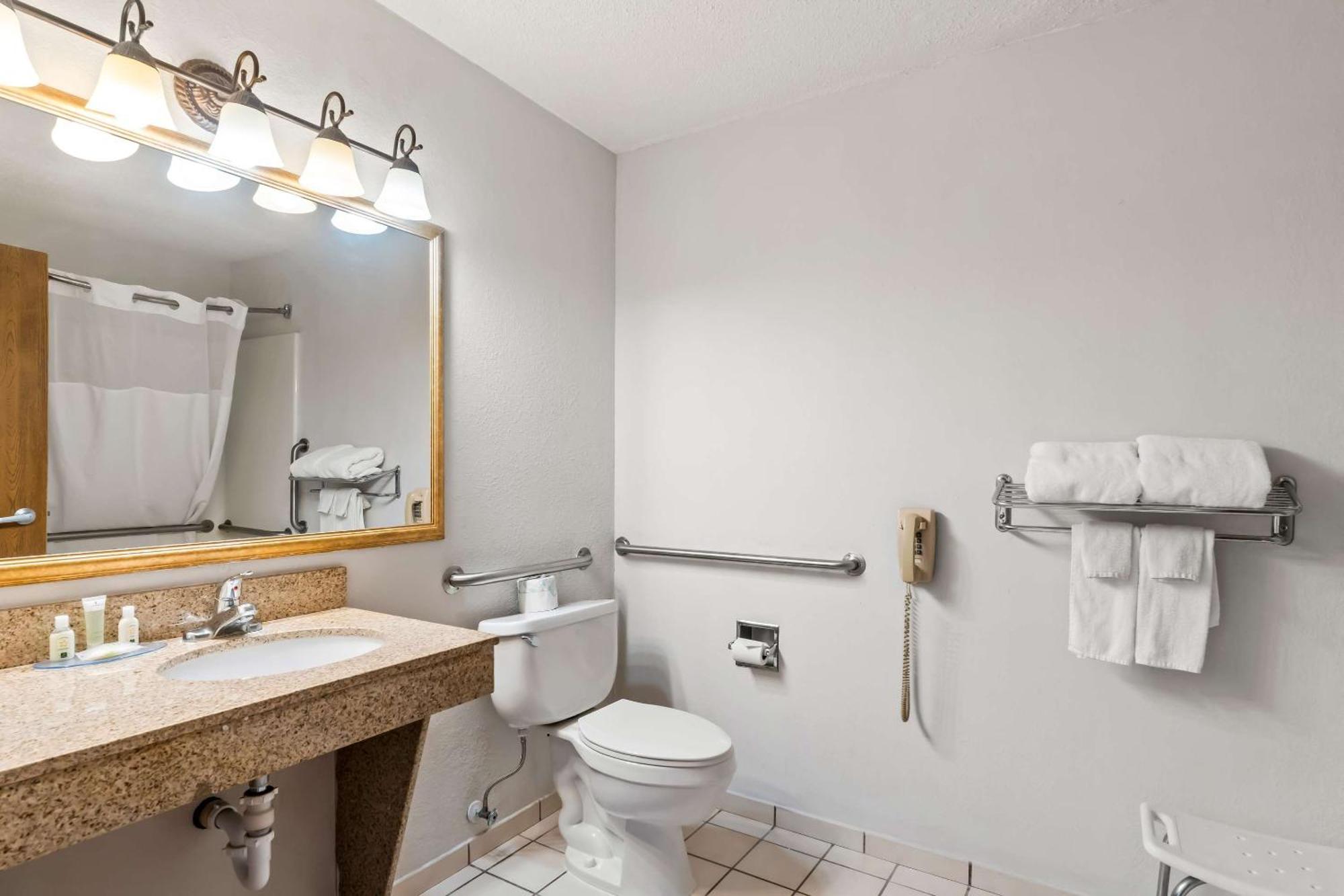Quality Inn Sidney I-80 Exteriör bild