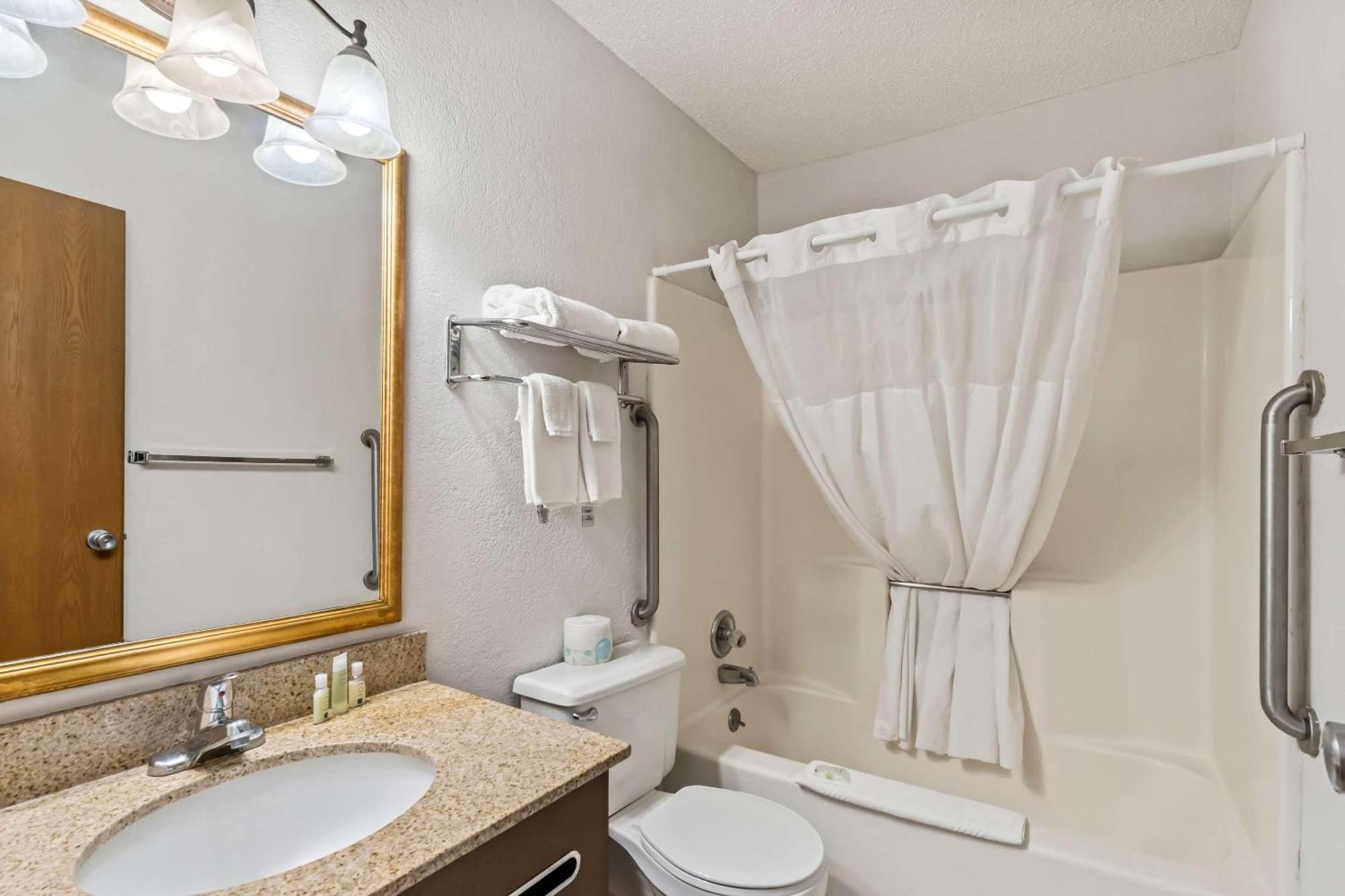 Quality Inn Sidney I-80 Exteriör bild